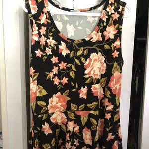 Like New. Worn once. Slinky material XL Lularoe